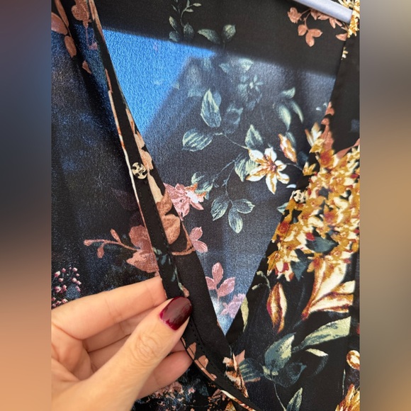 Fall Floral Romper - Picture 4 of 5